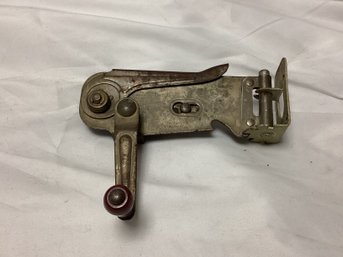 Vintage Metal Swing-a-way Can Opener