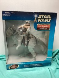 20' Luke Skywalker & Tauntaun Star Wars Action Figure