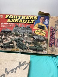 Fortress Assault Military Play Set