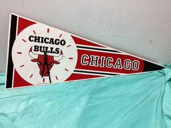 1987 Chicago Bulls Plastic Pennant Clock