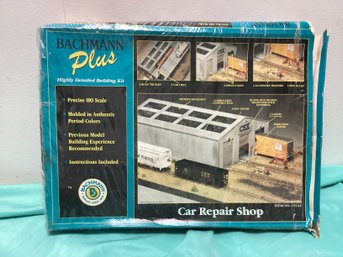 Bachman Plus Car Repair Shop Model Building Kit