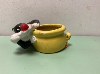 Vintage Warner Brothers Sylvester Cat Ceramic Planter