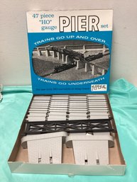 Atlas Ho Gauge Pier Set