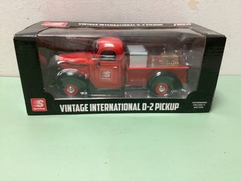 Speedway Vintage International D-2 Pickup Truck