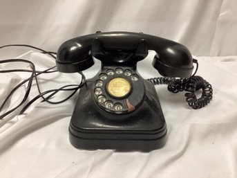 Vintage Black Rotary Phone With Spanish Instructions On Dial