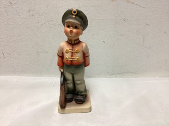 Hummel Goebel 332 Soldier Boy