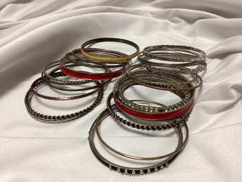 Vintage Bangles Bracelet Lot