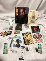 San Diego Comic Con Promo Material - Buttons, Superman Doomsday Exclusive, And More