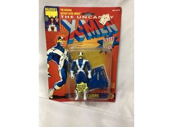 Toy Biz X-Men Cyclops Action Figure