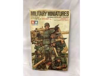 Military Miniatures German Artillery Troops