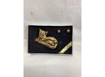 Vintage Gold Tone Cat Brooch With Matching Earrings