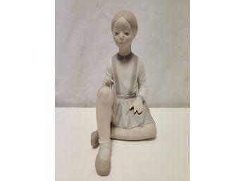 Lladro Girl With Flower