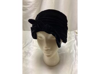 Vintage Ladies Crushed Velvet Hat - Black Turban Style