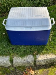 Rubbermaid Cooler