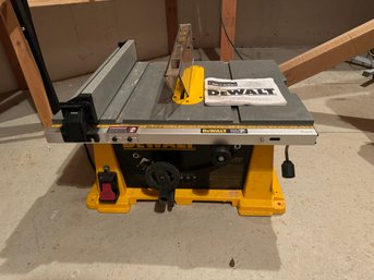 DeWalt DW744 Heavy Duty Table Saw