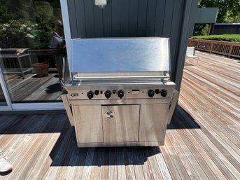 Viking Professional PROPANE Stainless Steel BBQ With Cover