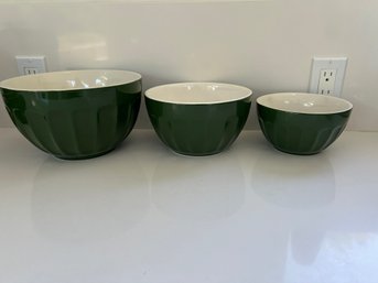 Set Of 3 William & Sonoma Green Mixing Bowls