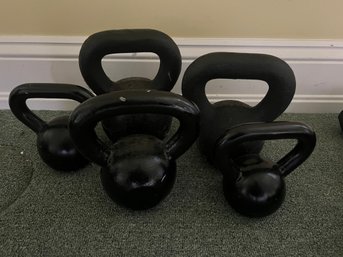 Lot Of 5 Kettle Bells