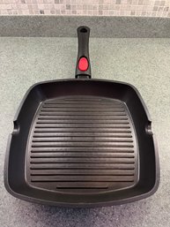 Aiglefeu Square Stovetop Grill With Removable Handle