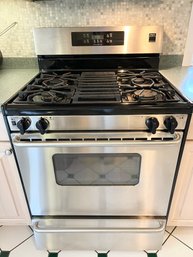 Frigidaire Gallery Professional Series 4 Burner Gas Stove/oven Model FGF378WCCE