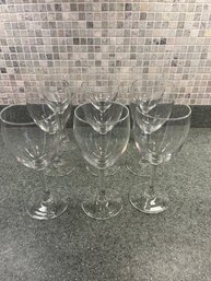 Set Of 8 White Wine Glasses