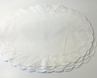 Set Of 4 White Oblong Scalloped Edge Embroidered Placemats