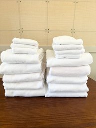 Set Of 10 Hestia Home Collection Bath Towel And 7 Hand Towels