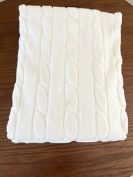 Set Of 2 Artex White Towels