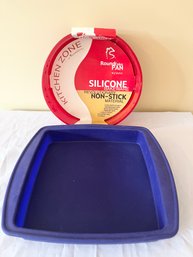 2 Silicone Bakeware Pans Blue Square KitchenAid & Red Kitchen Zone