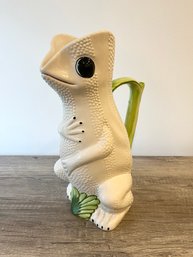 Mottahedeh Frog Vase