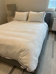 Kassatex Full/Queen White Duvet Cover With Grey Trim With Insert And 2 Standart Pillow Cases