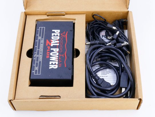 Voodoo Labs Pedal Power 2 Plus - 8 Output Isolated Guitar Pedal Power Supply