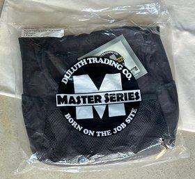 Duluth Trading Company Master Series Insulated Cooler / Messenger Lunch Bag - New In Sealed Package