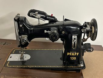 Vintage Pfaff 130 Heavy Duty Sewing Machine