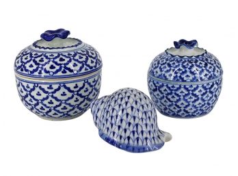 Lot Of 3 Blue & White Ceramic Decor Items - Lidded Jars & Conch - Thailand