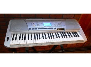 Yamaha PSR-450 Keyboard With Stand