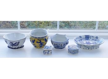 6 Pieces Of Blue And White Chinese Export Ceramics