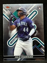 2022 BOWMAN'S BEST JULIO RODRIGUEZ ROOKIE CARD              SPORTS CARDS