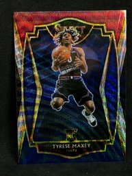 2020-21 PANINI SELECT TYRESE MAXEY PRIZM TRI-COLOR PRIZM ROOKIE CARD!