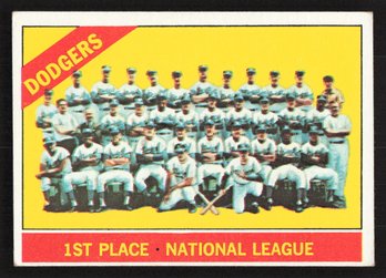 1965 TOPPS LA DODGERS TEAM CARD