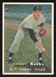 1957 TOPPS JOHNNY KUCKS - YANKEES