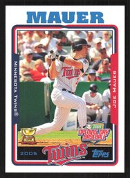 2005 TOPPS JOE MAUER ROOKIE - HALL OF FAMER