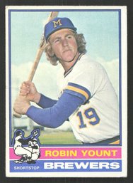 1976 TOPPS ROBIN YOUNT - HALL OF FAMER