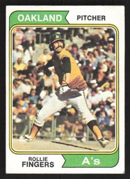 1974 TOPPS ROLLIE FINGERS HALL OF FAMER