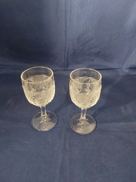 Lot Of 2 Small Glasses