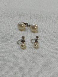 2 Pair Clip On Earrings