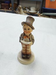 Street Singer Figurine