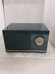 Vintage RCA Victor Radio Model 3x533