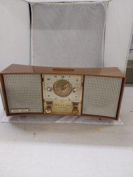 Vintage Channel Master Alarm Clock Radio