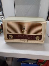 Grundig Majestic International Radio Model 87